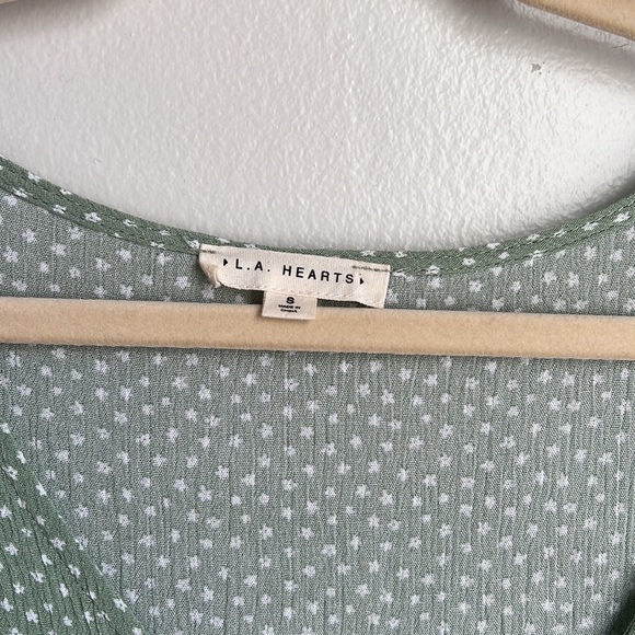 Pacsun LA Hearts top - Picture 2 of 2